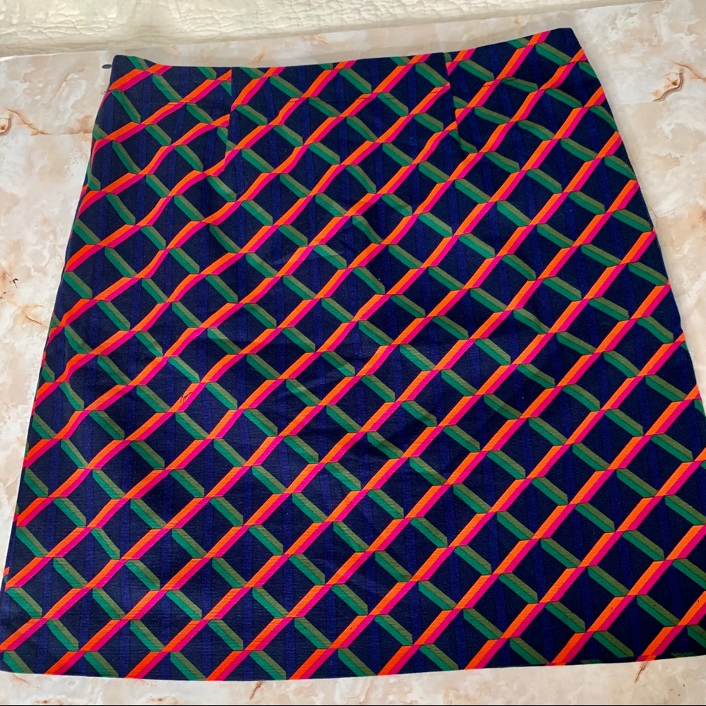 TRINA TURK MINI SKIRT GEOMETRIC BOLD DESIGN LINED 2